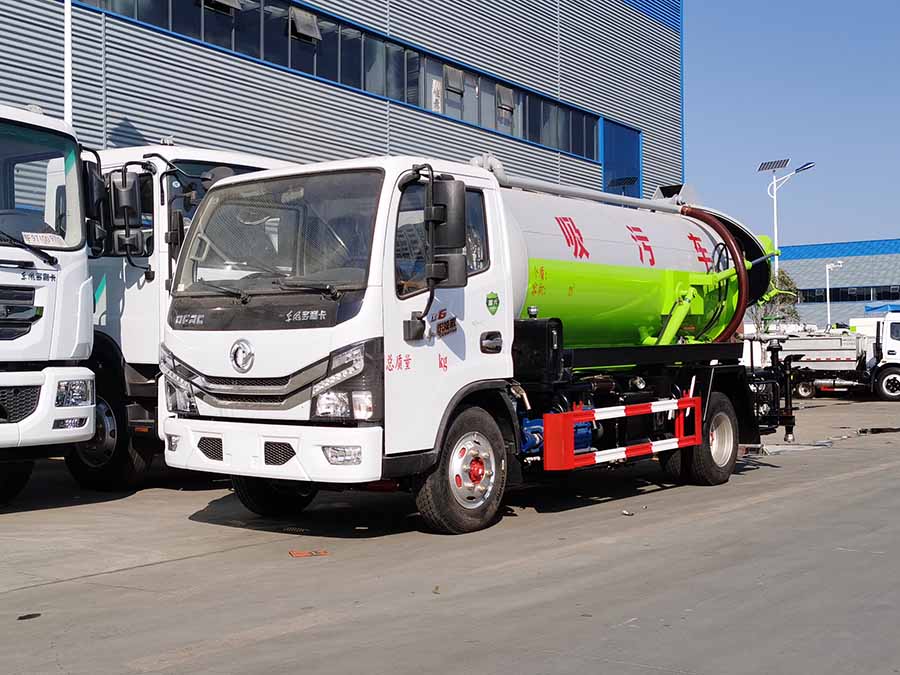 國6東風(fēng)多利卡5方吸污車